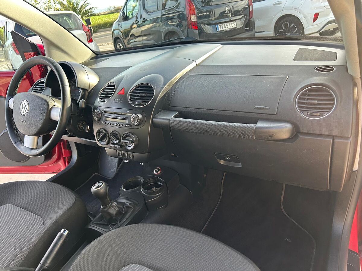 VOLKSWAGEN NEW BEETLE CONVERTIBLE 1.6 SPANISH LHD IN SPAIN 93000 MILES 2006